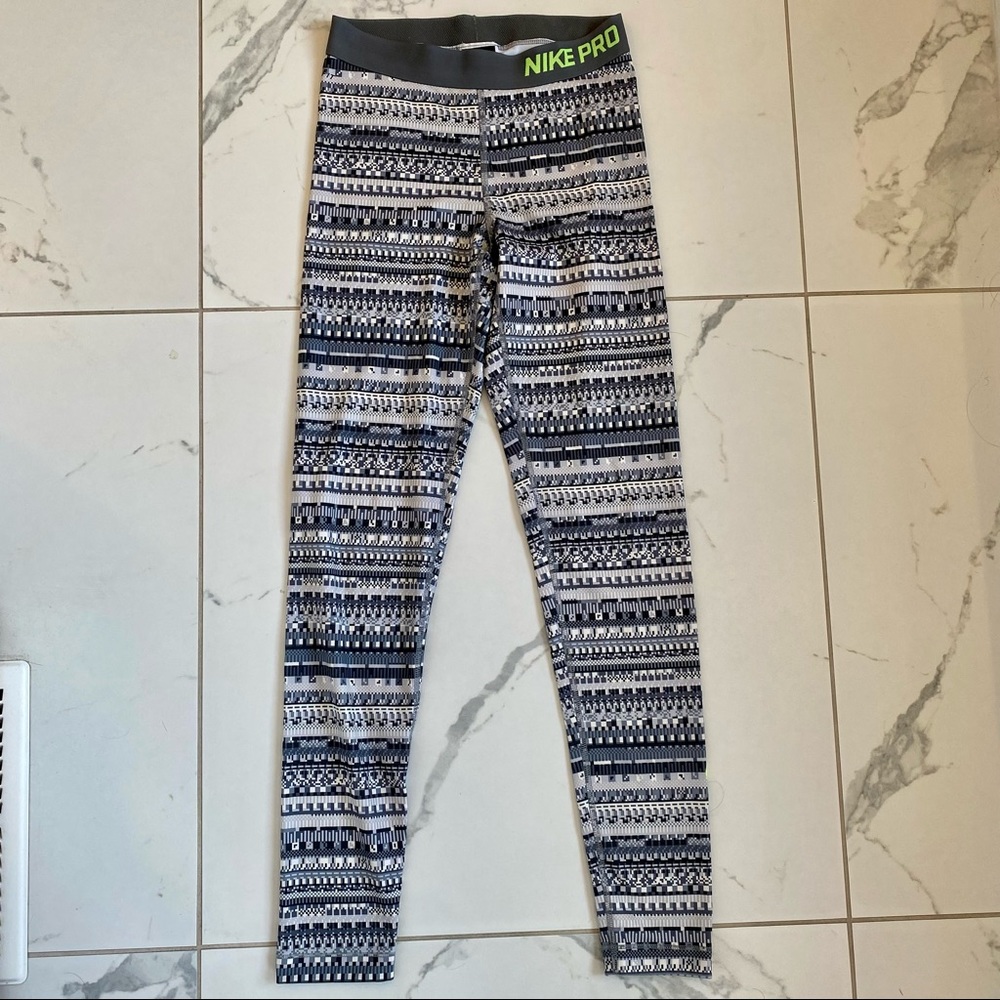 Nike Pro Leggings (M)
